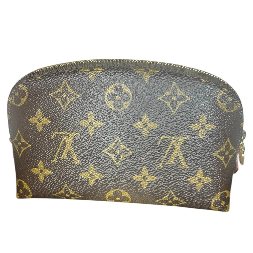 Louis Vuitton Cosmetic Pouch - Picture 2 of 7